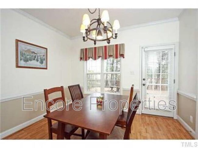 Building Photo - 3822 Charleston Park Dr