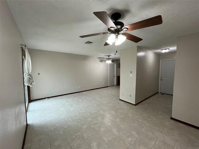 Foto del edificio - 1505 Kingston Rd