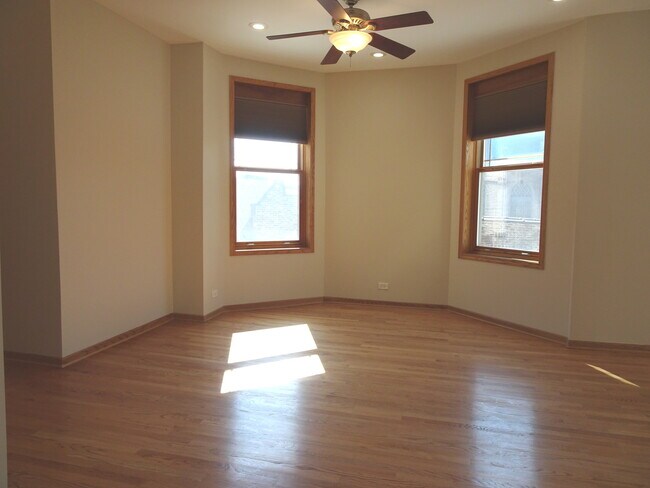 Foto del edificio - 5532 N Broadway