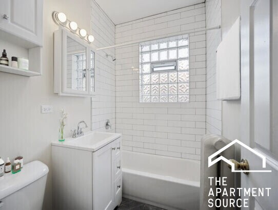 Foto del edificio - 4215 N Paulina St