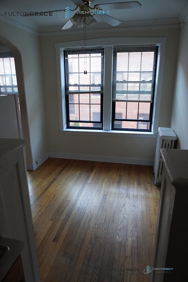 Foto del edificio - 5018 N Lincoln Ave