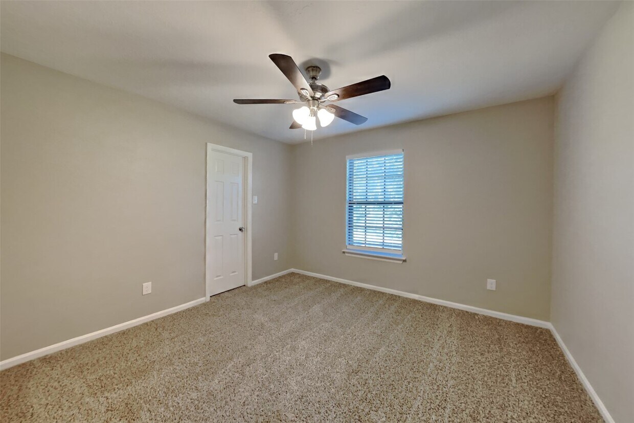 Foto del edificio - 3515 Timothy Ln