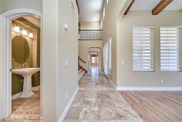 Foto del edificio - 7870 Sanctuary Dr