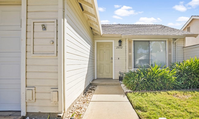Building Photo - 2032 Cadzand Ct