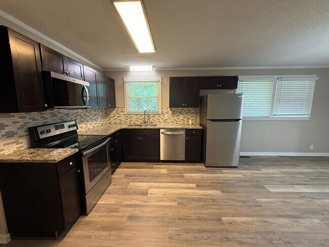 Foto del edificio - Recently Renovated Three Bedroom in Gallatin