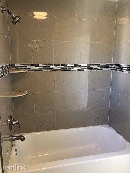 Foto del edificio - 3 br, 2.5 bath House - 9544 Galvin Avenue