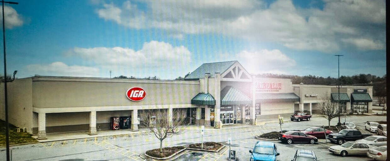 Foto del edificio - 2025 Morganton Blvd SW