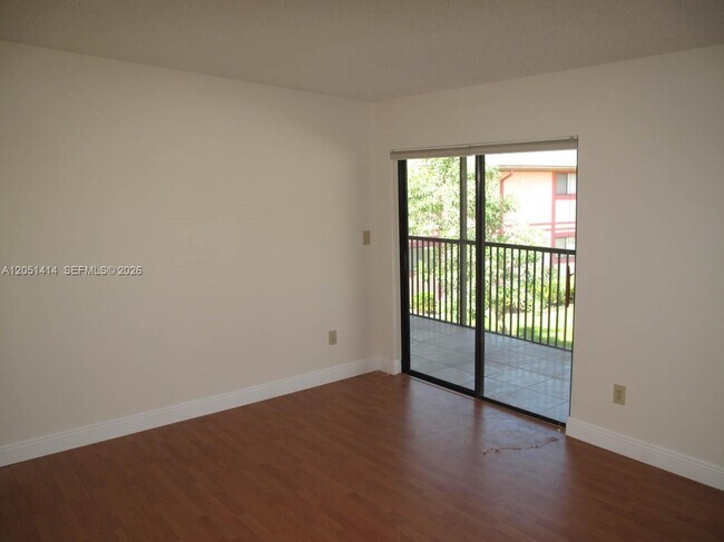 Foto del edificio - 9632 S Belfort Cir
