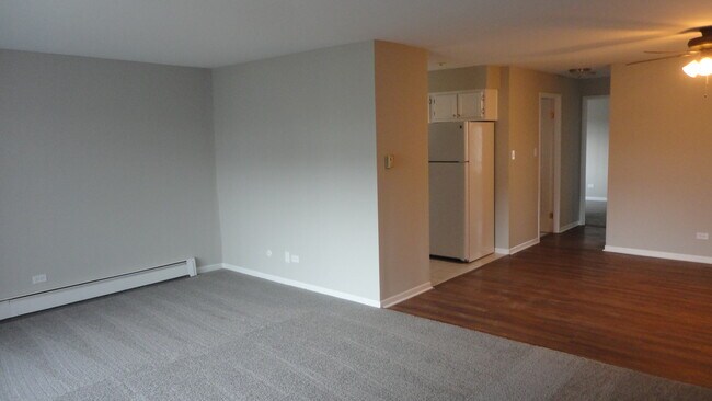 Foto del edificio - 705 W 65th St