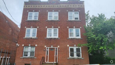 Building Photo - 41 Nelson St