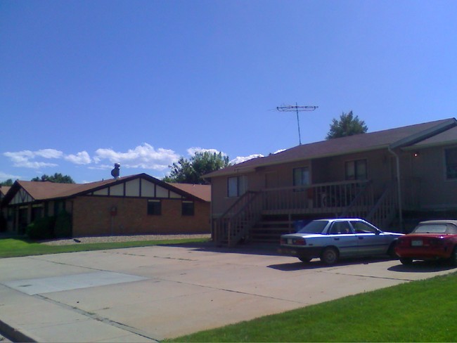 Building Photo - 127 Glenda Dr