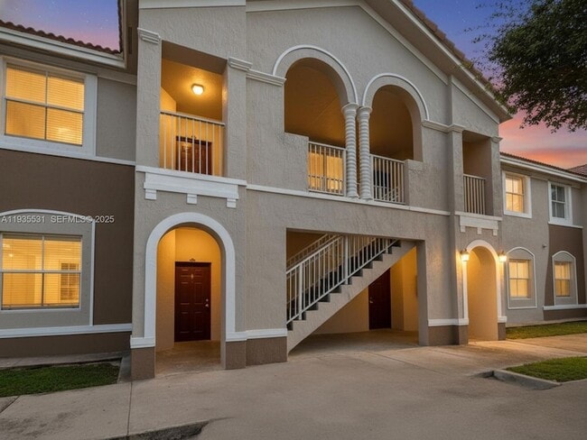 Foto del edificio - 1543 SE 25th St