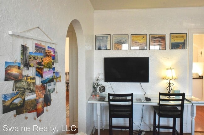 Building Photo - 6647-6655-6655 Berthold Ave