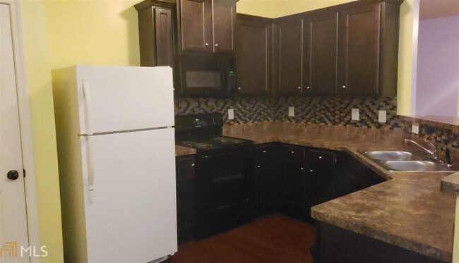 Foto del edificio - 567 Oakside Pl