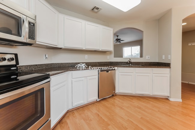 Foto del edificio - 2156 W Splitwood Pl