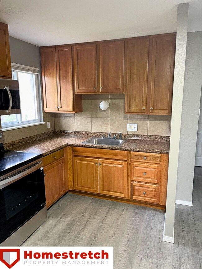 Building Photo - 2515 Valley Brook Dr