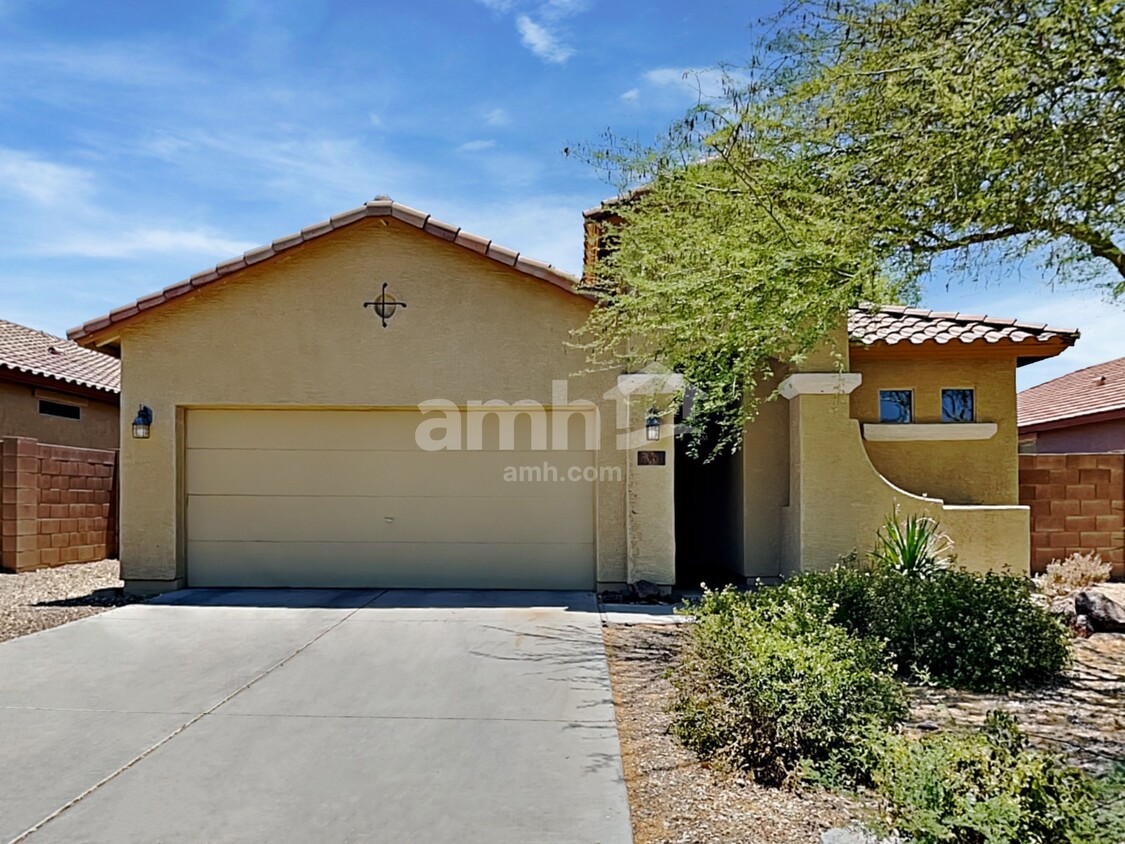 Foto principal - 7351 W Red Hawk Drive