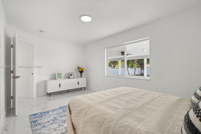 Foto del edificio - 253 SW 4th St