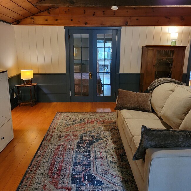 Foto del edificio - 1 Mill Ridge Farm Ln