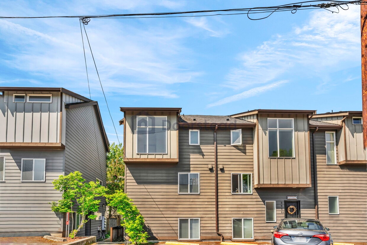 Primary Photo - 3936 14th Ave S