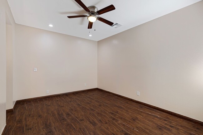 Interior Photo - Desert View Apartments