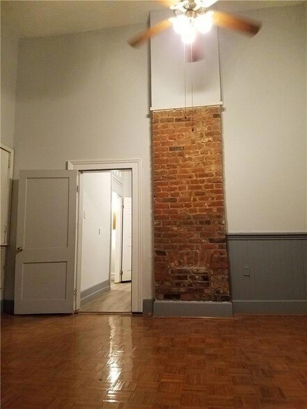Foto del edificio - 921 N Miro St