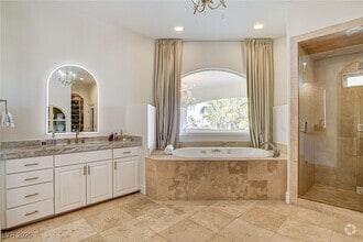 Building Photo - 2272 Coral Ridge Ave