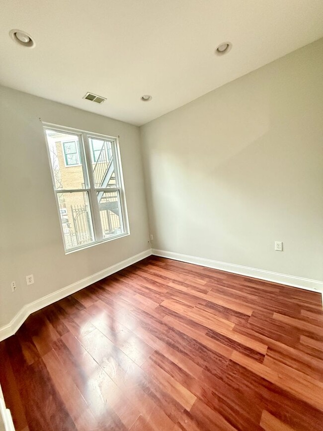 Building Photo - 543 Florida Ave NW