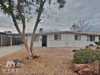Building Photo - 2320 N 51st Pl