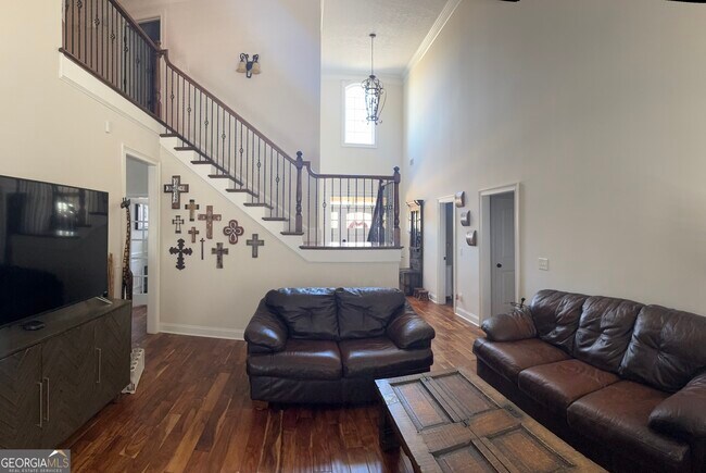 Foto del edificio - 305 Taylor Elaine Dr