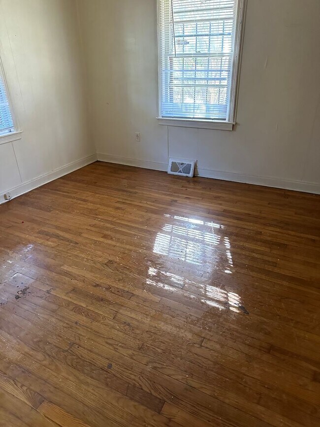 Foto del edificio - 245 Shady Cir
