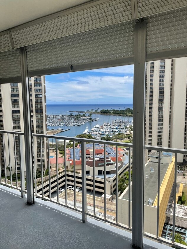 Primary Photo - Ala Moana 2 Bedroom with Ocean Views