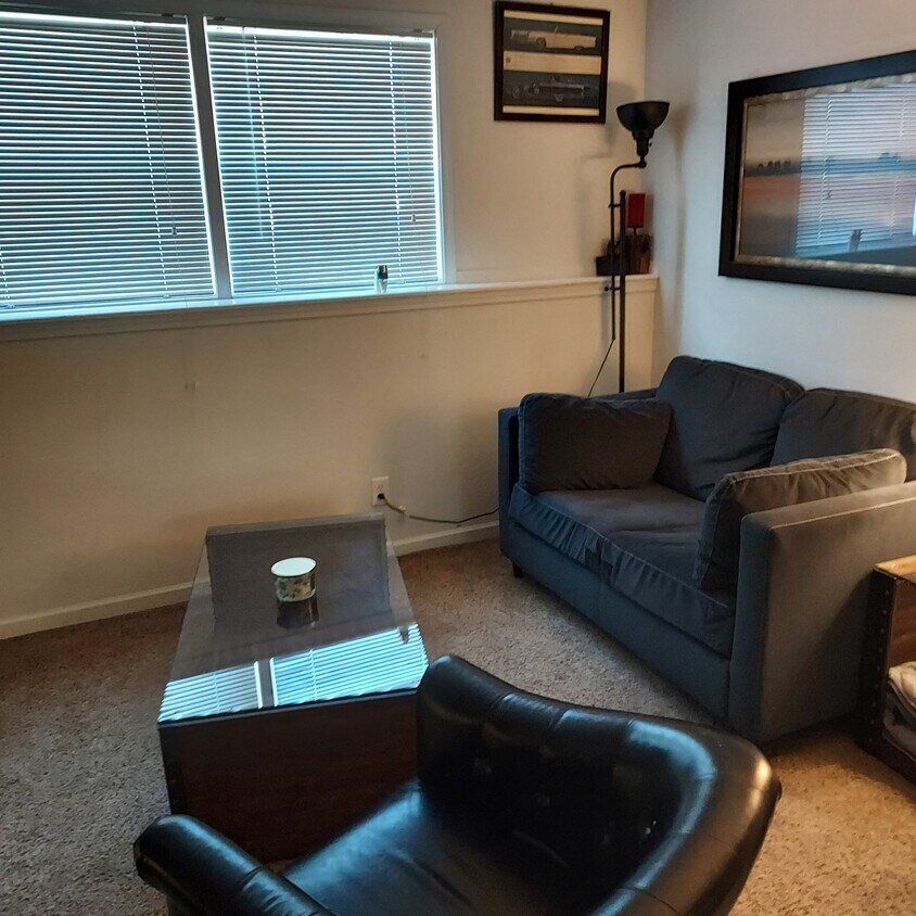 Foto principal - 850 Highland Dr