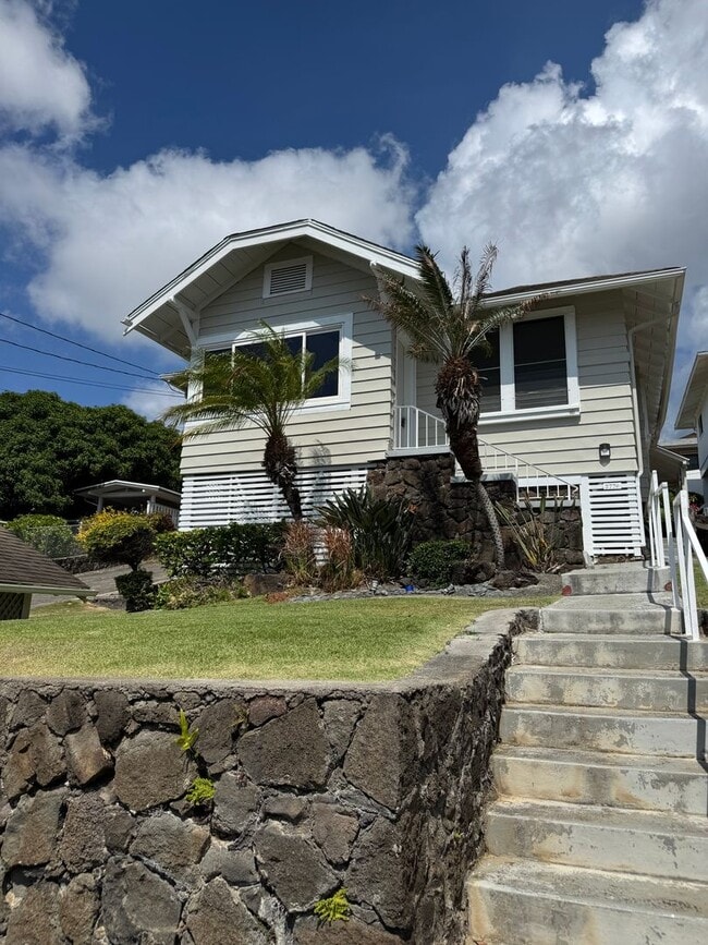 Building Photo - 3774 Pukalani Pl