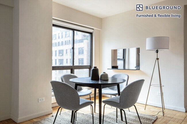 Foto del edificio - 300 E 51st St