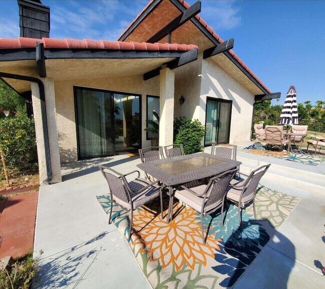 Foto del edificio - 67285 Hacienda Ave