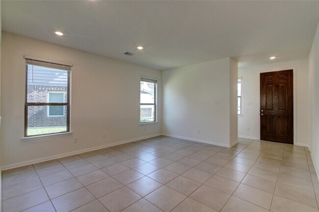 Foto del edificio - 4006 Shady Palmetto Dr