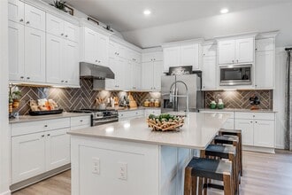 Building Photo - 6618 Ebony Grn Ln