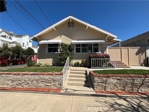 Building Photo - 910 Acacia Ave