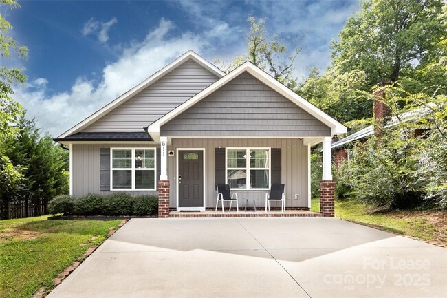 Building Photo - 611 Harris St NW