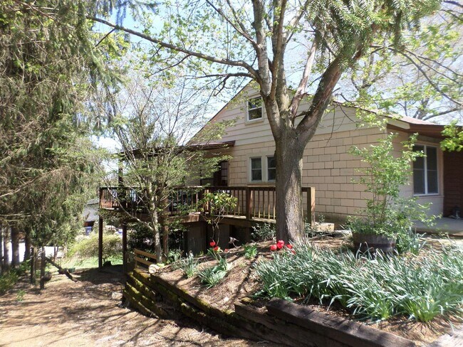 Foto del edificio - 3 Bedroom 1 Bath House