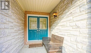 Building Photo - 559 Candlestick Cir