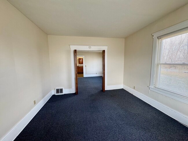 Building Photo - 1107 Cleveland Ave SW