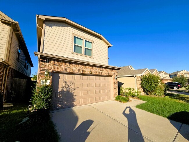 Foto del edificio - 16626 Cliff Vale Ct