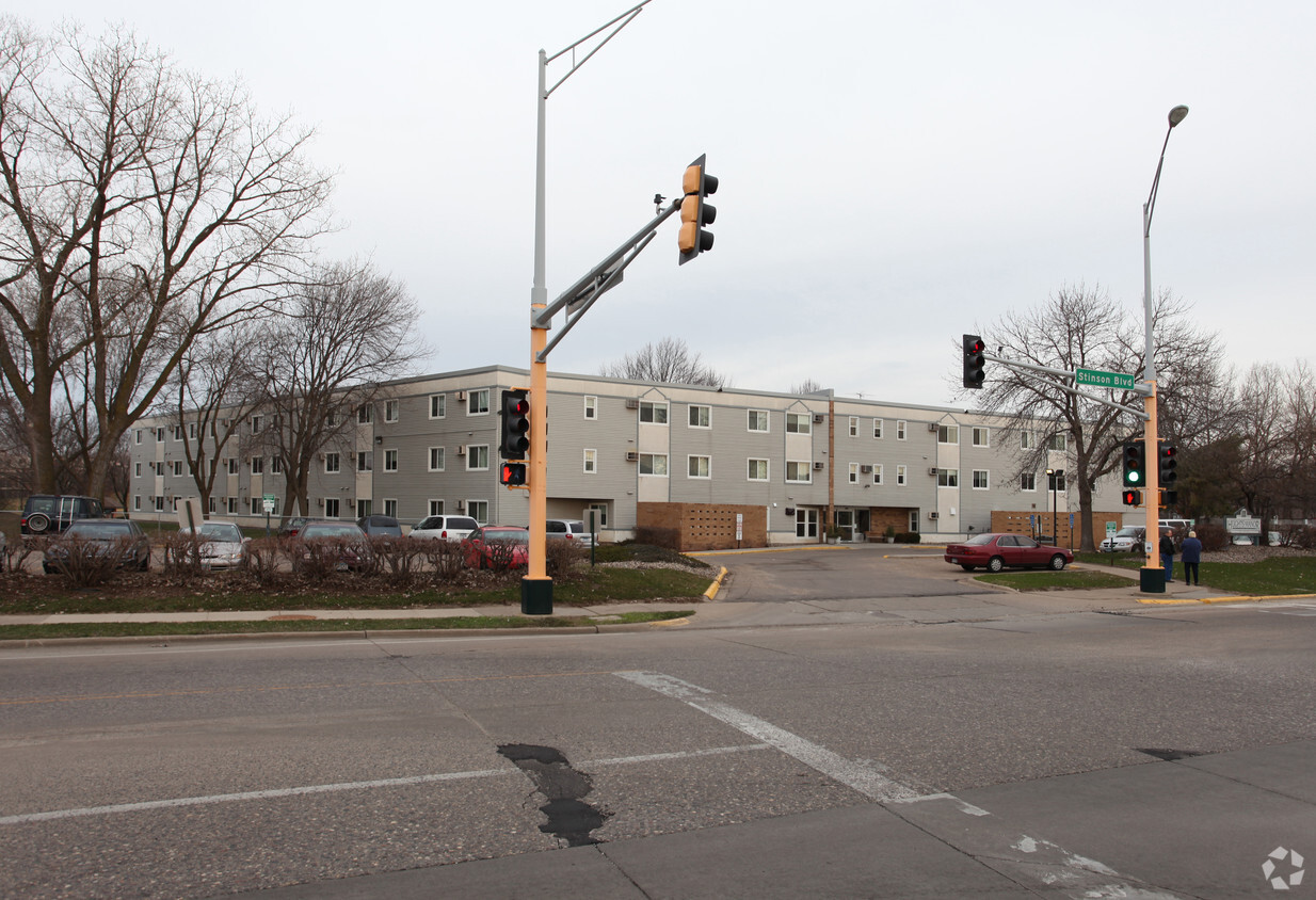 Foto del edificio - Heights Manor