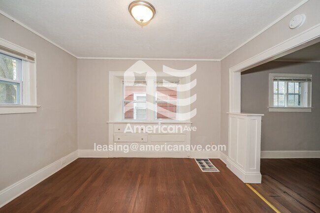 Foto del edificio - 411 Noah Ave