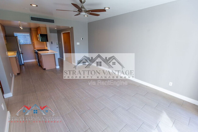 Foto del edificio - 6125 E Indian School Rd