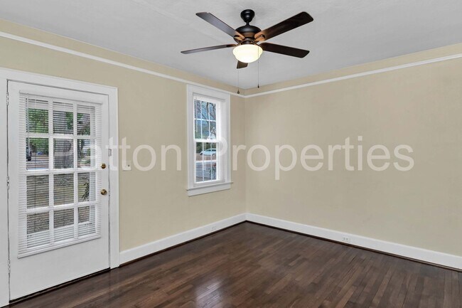 Building Photo - 822-824 Cedar Terrace - Inside CofC - R16404-08-23