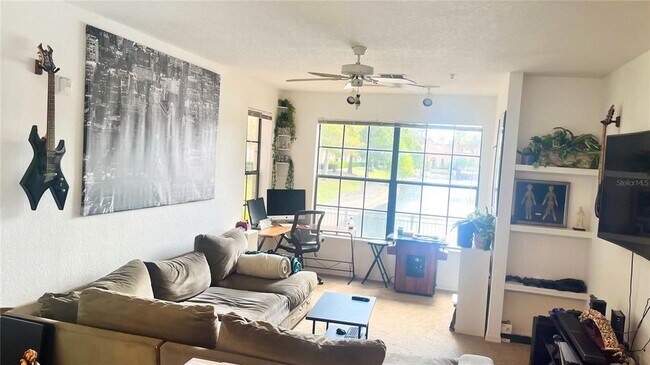 Foto del edificio - 6137 Metrowest Blvd