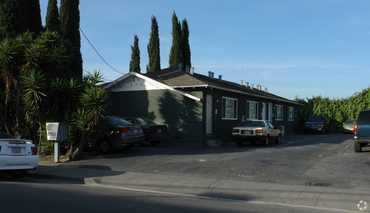 Building Photo - 39-69 Jose Figueres Ave